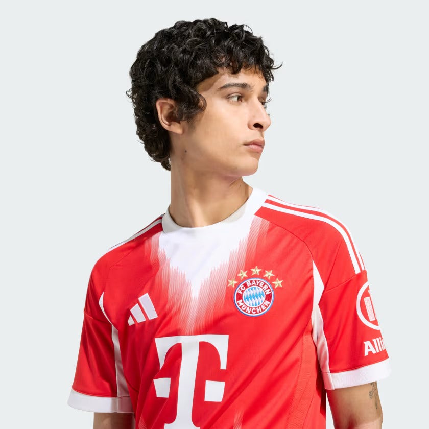 BAYERN MUNCHEN 26
